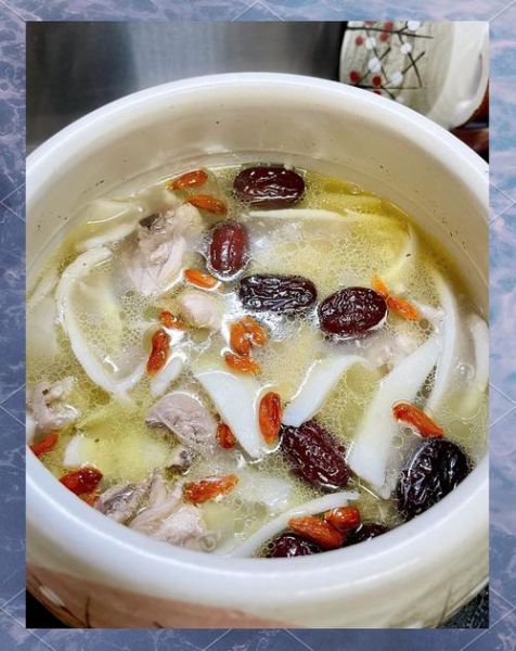 椰子煲鸡汤的做法_椰子鸡汤怎么煲才好喝