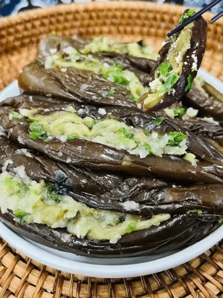 东北蒜茄子怎么做_东北蒜茄子能保存多久