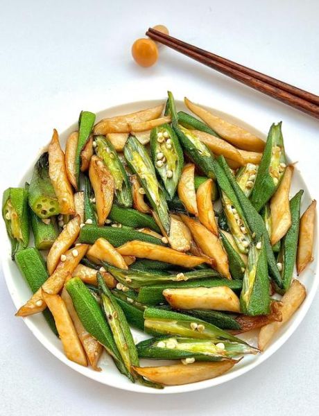 炒秋葵怎么做好吃_秋葵炒多久才脆嫩
