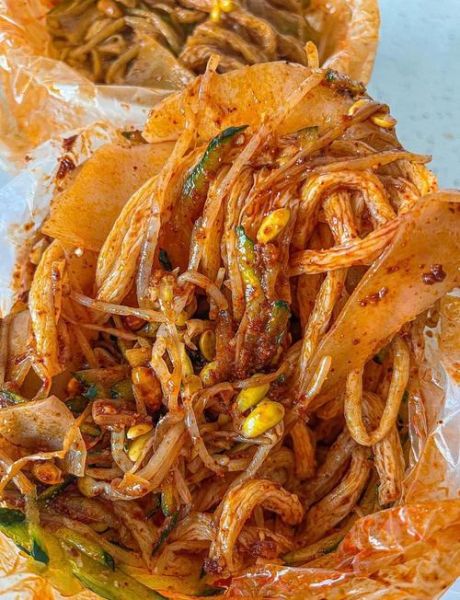 炒面皮的家常做法_怎么做才筋道不坨