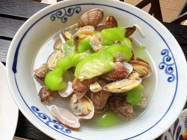 丝瓜花甲汤怎么做好喝_丝瓜花甲汤要不要焯水