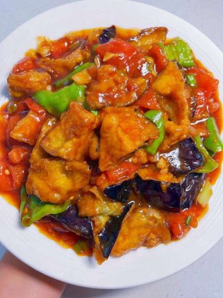 家常茄子怎么做_茄子怎么炒才不吸油