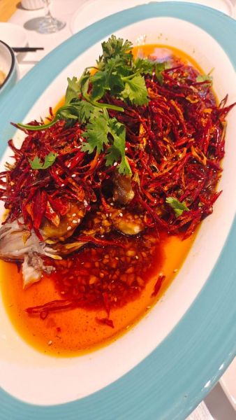 蒜爆鱼怎么做_蒜爆鱼的家常做法