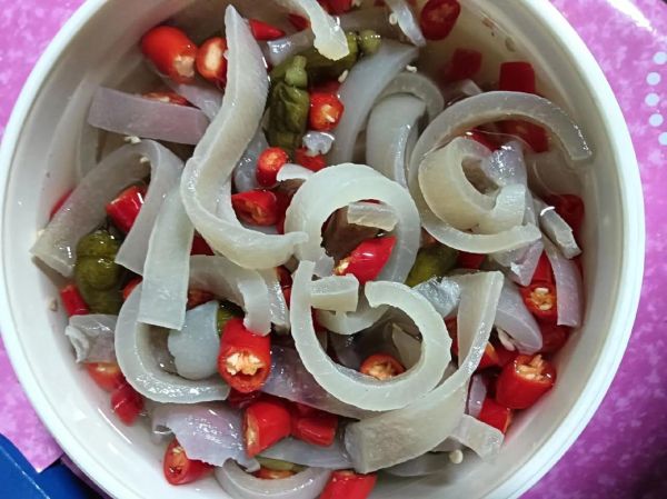 凉拌猪皮怎么做_家常做法步骤详解