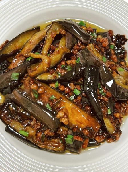 茄子炒肉怎么做好吃_茄子炒肉的家常做法