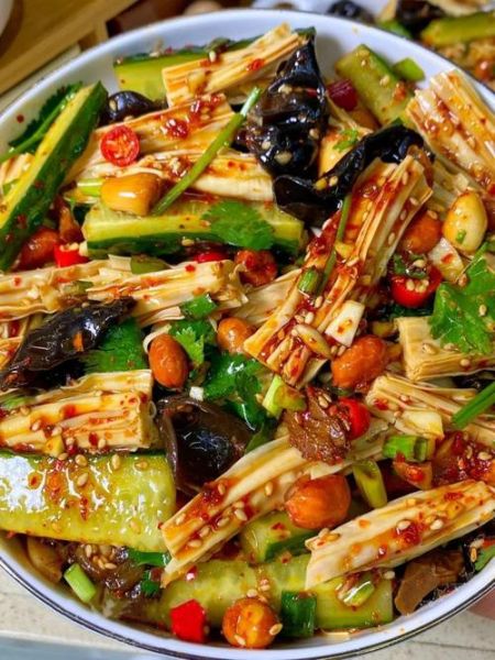 腐竹凉拌怎么做好吃_腐竹凉拌要不要焯水