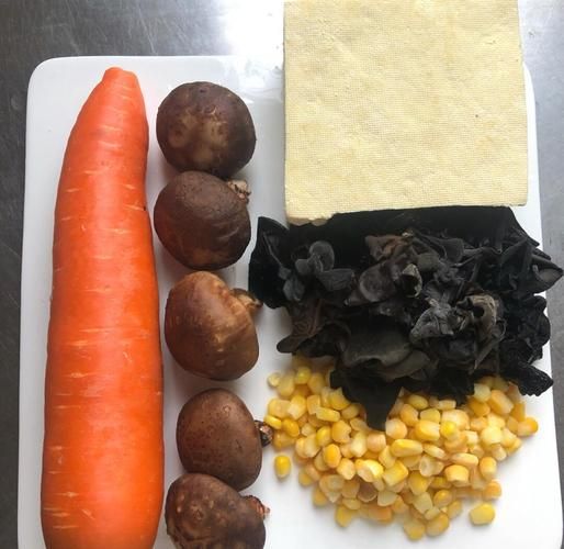 木耳饺子馅怎么调好吃_木耳饺子馅的做法步骤 木耳饺子馅怎么调好吃_木耳饺子馅的做法步骤