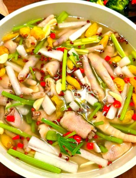 泡椒凤爪怎么做_泡椒凤爪怎么保存