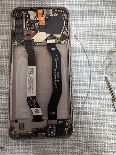 手机天线在哪个位置_手机天线断了怎么办