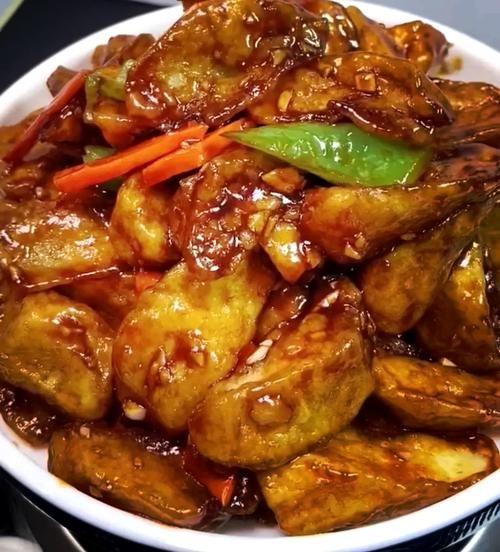 酱烧茄子怎么做_家常茄子不吸油技巧