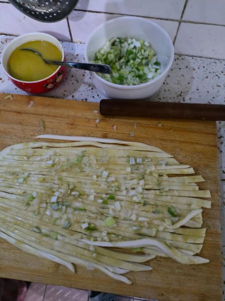 家常烙饼怎么做_烙饼软而不硬的秘诀