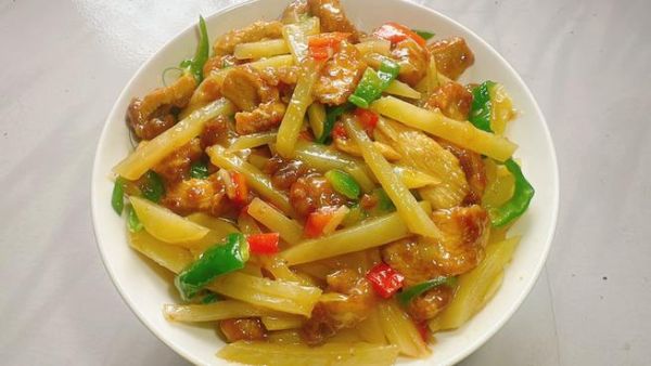 土豆鸡胸肉怎么做才嫩_土豆鸡胸肉的家常做法
