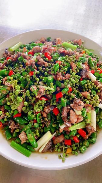 花椒肉的家常做法_花椒肉怎么做才酥烂入味