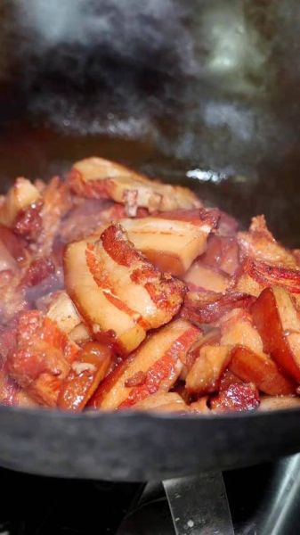 花椒肉的家常做法_花椒肉怎么做才酥烂入味
