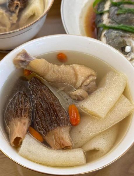 竹荪炖排骨的做法_竹荪炖排骨需要焯水吗