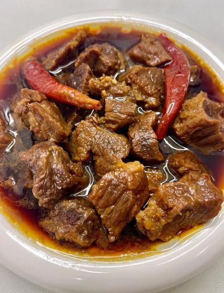 红烧牛腩怎么做好吃_家常红烧牛腩的做法步骤