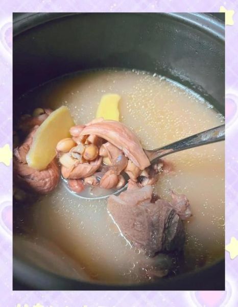 墨鱼排骨汤怎么做_墨鱼排骨汤要焯水吗