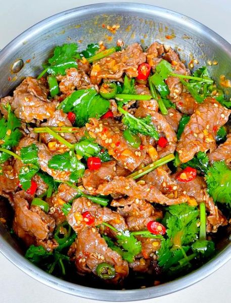 凉拌牛肉怎么做_凉拌牛肉需要焯水吗