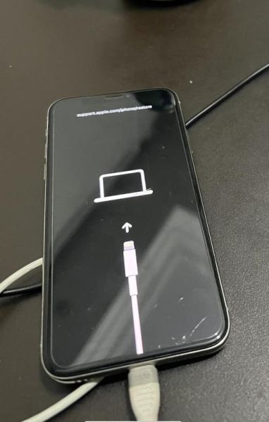 手机无限重启是什么原因_一直重启怎么修