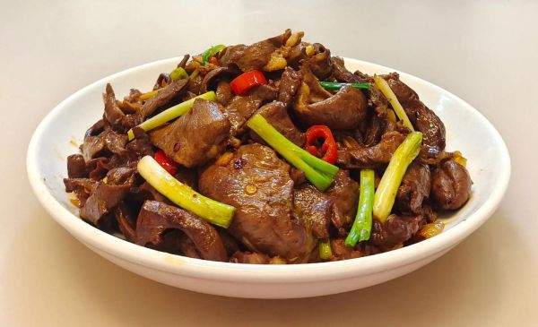 爆炒猪心怎么做_爆炒猪心焯水几分钟