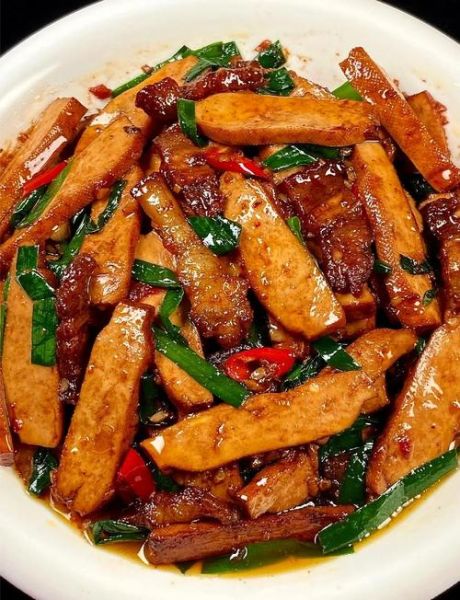 干锅五花肉怎么做_干锅五花肉家常做法