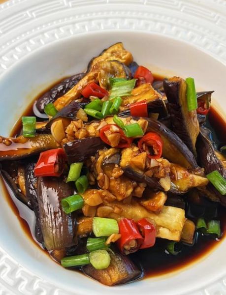 鱼香茄子怎么做_鱼香茄子视频教程