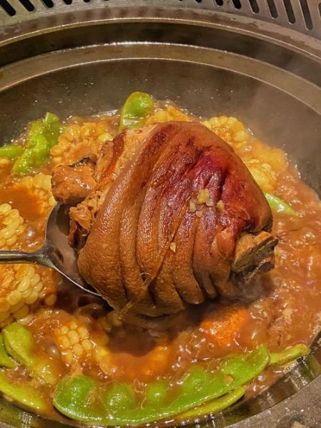 家常炖肘子怎么做_炖肘子用高压锅还是砂锅