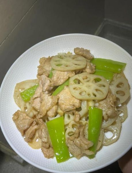 莲藕炒肉怎么做_莲藕炒肉的家常做法