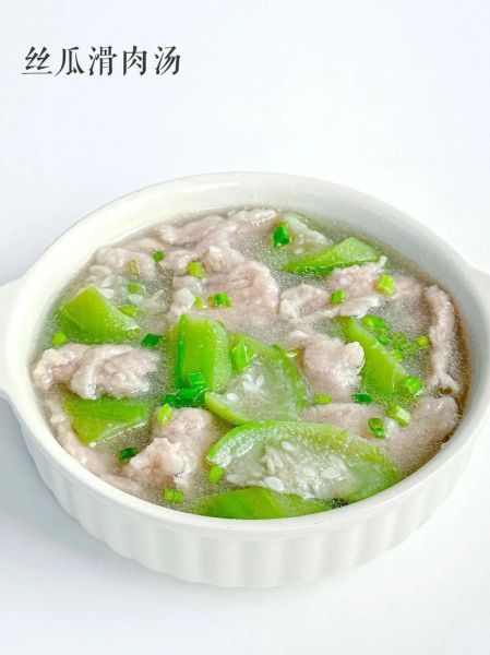 丝瓜瘦肉汤怎么做_丝瓜瘦肉汤的功效与禁忌