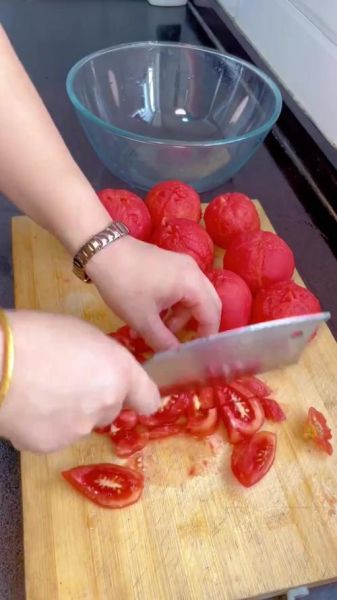 家常西红柿酱怎么做_西红柿酱保存多久