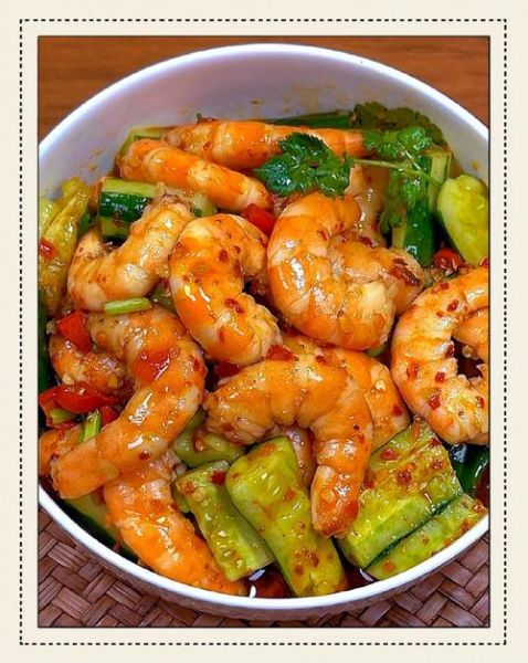 凉拌虾怎么做_凉拌虾用不用焯水