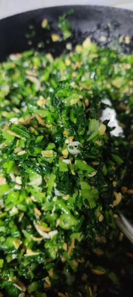 青菜包子馅怎么做才绿_青菜包子馅不出水秘诀