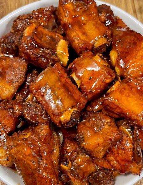 红烧排骨怎么做才好吃_红烧肉的正宗做法