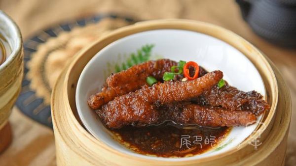 广式早茶蒸凤爪怎么做_蒸凤爪为什么先炸后蒸