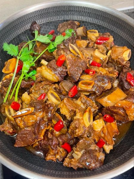 红烧牛排骨怎么做好吃_红烧牛排骨的家常做法