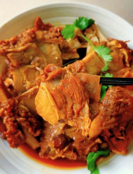 红烧牛排骨怎么做好吃_红烧牛排骨的家常做法