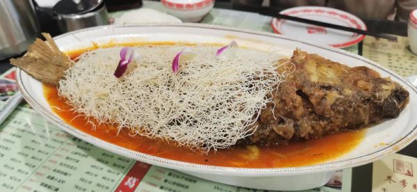 鲤鱼焙面延津做法_怎么做才正宗