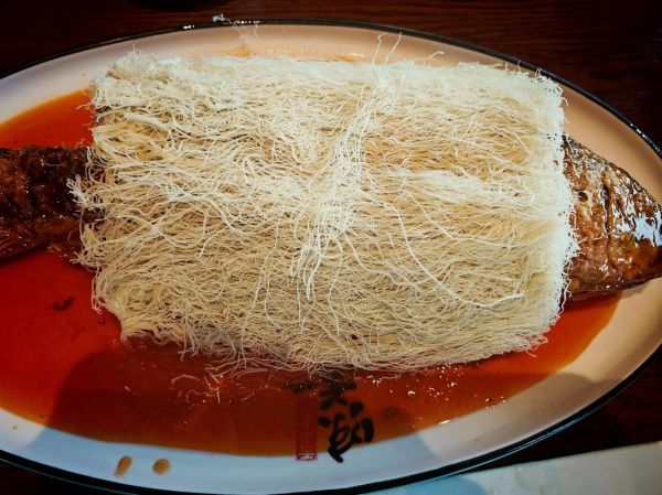 鲤鱼焙面延津做法_怎么做才正宗