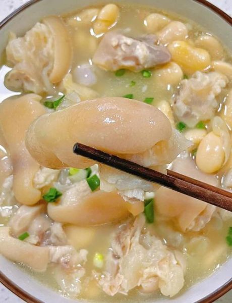 蹄花汤怎么炖才白_蹄花汤的做法步骤