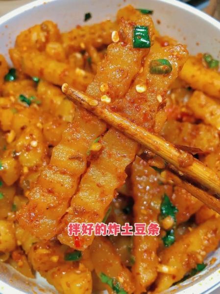 炸土豆怎么做才酥脆_炸土豆条用不用焯水