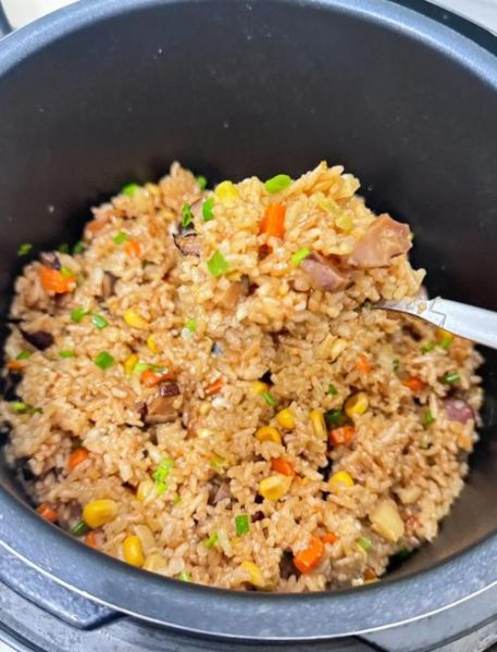 电饭煲土豆焖饭怎么做_土豆焖饭用哪种米最好