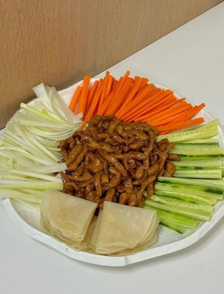 京酱肉丝怎么做_正宗老北京做法