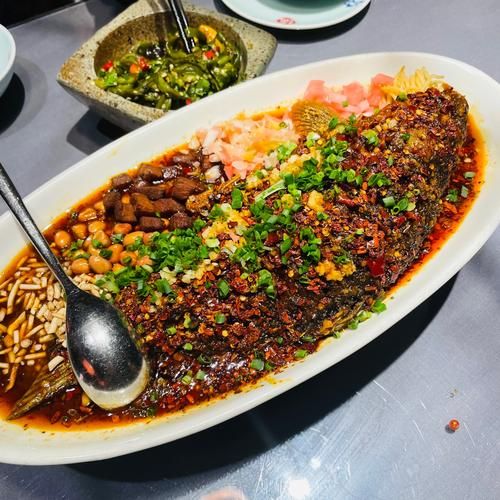 炝锅鱼怎么做才正宗_炝锅鱼最正宗的做法
