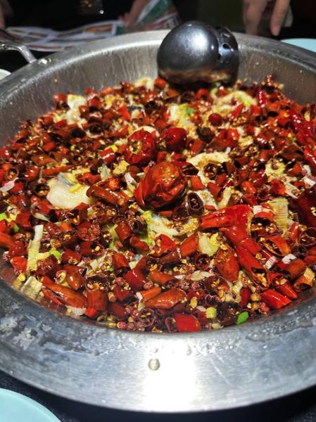 炝锅鱼怎么做才正宗_炝锅鱼最正宗的做法