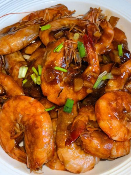 红烧大虾家常做法_怎么做才鲜嫩不腥