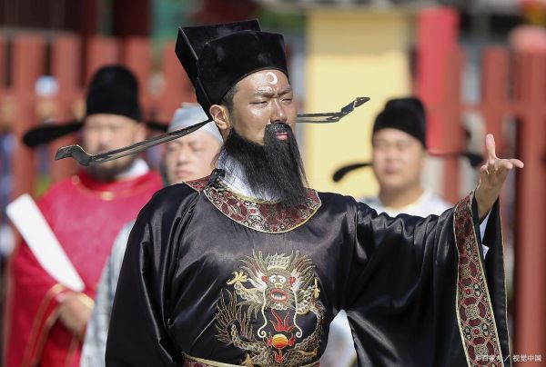 包拯为什么叫包青天_包拯断案如神的典故有哪些