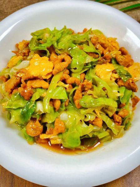 包菜炒肉怎么炒好吃_包菜炒肉的家常做法