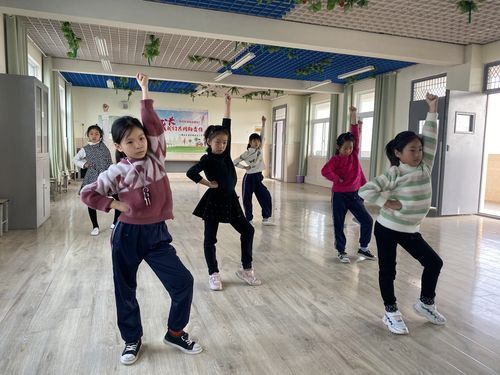 沙啦啦是什么声音_沙啦啦拟声词怎么用