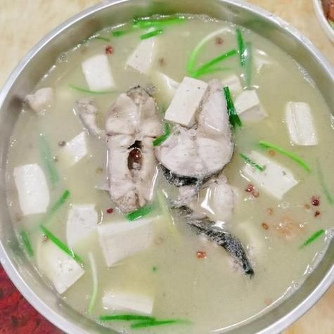 黑鱼炖豆腐怎么做_黑鱼炖豆腐的家常做法