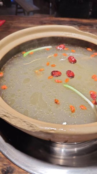 牛骨汤怎么熬才白_牛骨汤需要焯水吗